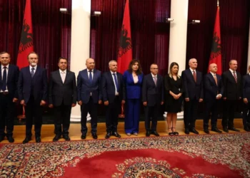 Dekretohen rektorët e rinj të universiteteve publike, Presidenti Begaj: Detyra juaj të siguroni që universitetet të jenë vende ku ndriçon dija