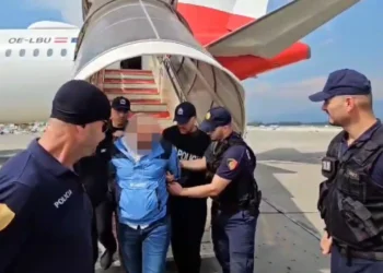 Tentoi të vriste dy policë dy vite më parë, ekstradohet nga Belgjika 39-vjeçari