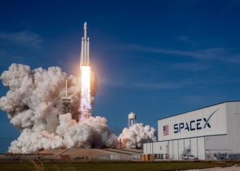 Falcon shpërthen në ajër! SpaceX e Elon Musk anulon fluturimet në hapësirë