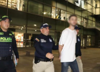 VIDEO/Momenti kur Admir Tutajt i vihen prangat në Kolumbi, i riu shqiptar përdorte emrin “Almirante”