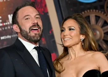 Lopez sillej si të ishte e ëma e Affleck-ut, çfarë thonë mediat për ndarjen