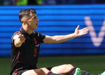Las Palmas nuk pret më Asanin, firmos me shqiptarin që refuzoi Kombëtaren kuqezi