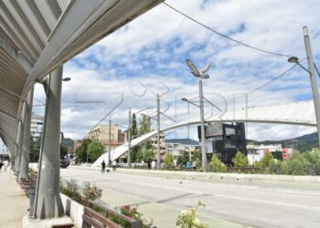 Hapja e urës në lumin Ibër, presidenti Vuçiç paralajmëron: KFOR të mos e lejojë