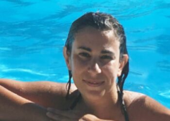Erdhi në Shqipëri me pushime, 38-vjeçarja humb jetën papritur pas sulmit në zemër! La pas të shoqin dhe djalin 1 vjeç