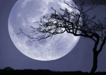 Fotot magjepsëse të Super Hënës Blu, ja si duket në vende të ndryshme të botës