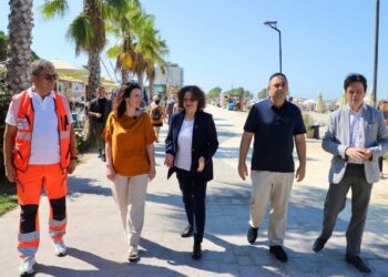 Golem, prezantohen pajisje moderne që shpëtojnë jetët e pushuesve në plazhe