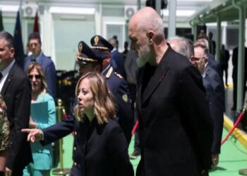 “Do të jemi nën vëzhgim!”/ Meloni: Qendra e pritjes së emigrantëve në Lezhë, model inovativ