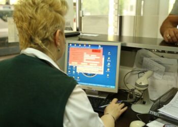 Shqiptarët pa vula në pasaporta: Nga 10 Nëntori në Schengen me shenja gishtash dhe fotografim në kufi