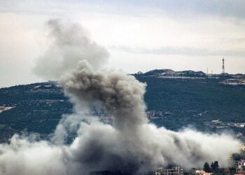 Dronët e Hezbollahut godasin Izraelin, ndërsa tensionet rriten