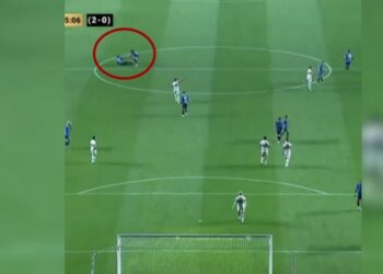 FOTO / Pësoi atak në zemër gjatë ndeshjes, humb jetën futbollisti