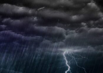 Stuhi dhe shira të dendur përmbysin Brukselin, mbyllen disa tunele