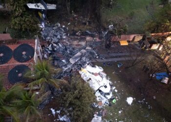 Shkak për rrëzimin akulli në krahë? Gjendet kutia e zezë e avionit të rrëzuar në Brazil