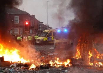 Demonstratat e dhunshme në Britaninë e Madhe, Elon Musk: Lufta civile është e pashmangshme