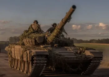 Rusia tërheq trupat nga territoret e pushtuara të Ukrainës