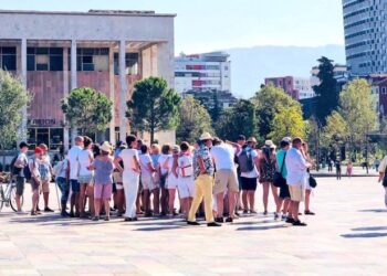 Numri i turistëve u rrit në korrik, INSTAT: 2.7% më shumë se i njëjti muaj i vitit të kaluar