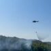 Vijon zjarri në Helmas të Kavajës, helikopteri në ndihmë për fikjen e flakëve