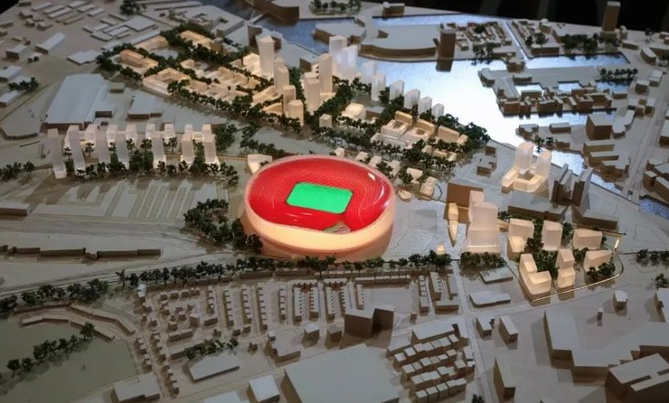 Ratcliffe “hap thesin”, i “dhuron tifozëve të Manchester United stadiumin e ri, ja si do të duket