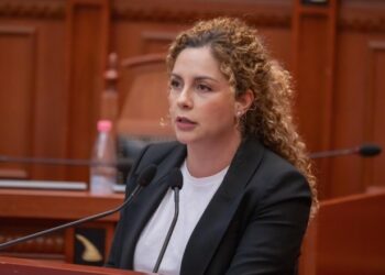 Mandati i Xhaçkës, zbardhen pyetjet e PS për Komisionin e Venecias: A mund të detyrohen deputetët të votojnë në një mënyrë të caktuar?