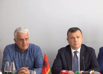 Majko bojkoton ministrin? Taulant Balla e merr “personale”: E ka për shkak të Diasporës…