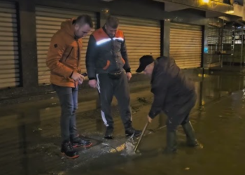 Përmbytje në Shkodër, shiu me intensitet të lartë vështirëson lëvizjen, institucionet apel qytetarëve: Evitoni daljen nga banesat!