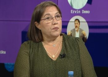 Gjikondi: Rama bëri mirë që vendosi dy zonja në krah të kryebashkiakut Veliaj në Tiranë