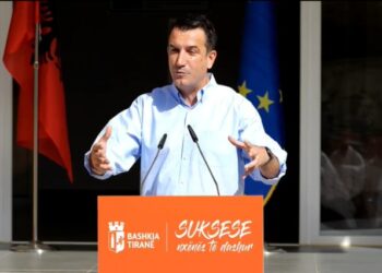 Veliaj nga shkolla 9-vjeçare “Xhezmi Delli”: Do të rindërtojmë edhe 10 shkolla të tjera