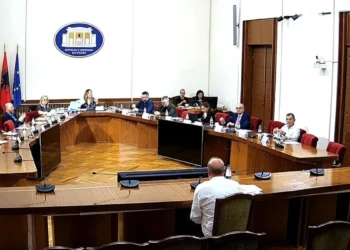 “Ishim si në Afrikën sub-sahariane”/ Komisioni për Sterilizimit, mjeku: Ka pasur shumë vdekje nga ndotja e sallave kirurgjikale