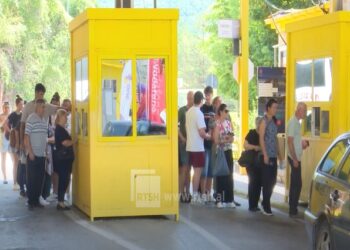 Fluks në Kapshticë e Qafë Thanë, mbi 100 mijë hyrje-dalje në një javë në dy pikat doganore