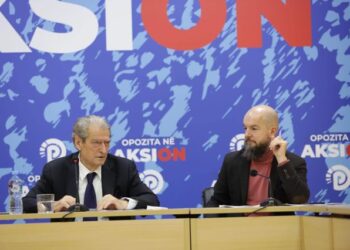 VIDEO / Pas Adriana Kalasë, edhe Alfred Lela: Mund të vijë dita që të kapim armët…