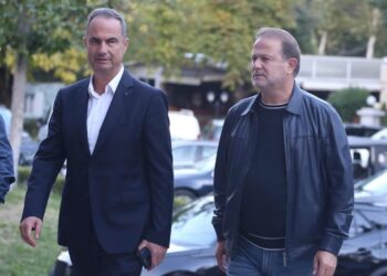 FOTO/ Gati për revoltën e madhe: Nga Gjin Gjoni te Dashua i Lazaratit, Genc Pollo me çantë sekrete