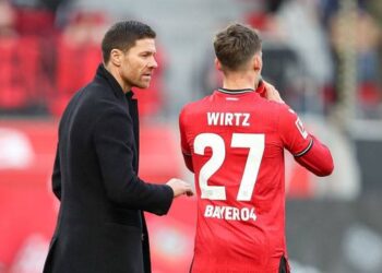 Më i miri i “Aspirinave”, Xabi Alonso “mbron” Wirtz nga milionat e anglezëve