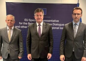 Tensionet Kosovë-Serbi, zhvillohet sot takimi mes kryenegociatorëve Bislimi dhe Petkoviç