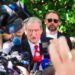 Berisha sulmon gazetaren: Ju jeni e qeverisë!