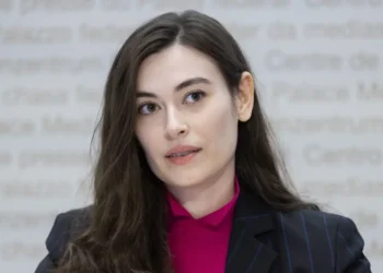 Fushata raciste dhe seksiste kundër shqiptares, që qëlloi me pistoletë Shën Marinë dhe Jezusin