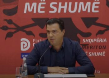 “Sali Rama dhe Edi Berisha janë një”. Basha pa parti, por flet për nisma gjatë sesionit të ri parlamentar