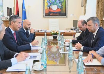Sejko takohet me drejtorin e “Moody’s”. Integrimi i Shqipërisë në BE sjell përfitime, por edhe sfida