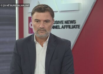 Mungoi në krah të Salianjit, Alibeaj: Edhe mua më dhembi në qershor vendimi, keqardhje për prindrit