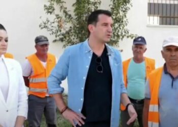 Eco Tirana nis aksionin e madh të pastrimit jashtë qendrës së Tiranës, Veliaj: Tranzicioni nga privati te bashkia, u sabotua nga politika e pisllëkut