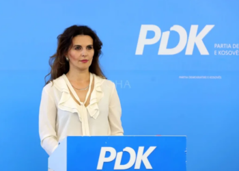 “Serbia nënshkruan marrëveshje me botën, ne jemi të izoluar”, opozita thirrje Kurtit: Kosova është ma e madhe dhe më e rëndësishme se egoja jote!