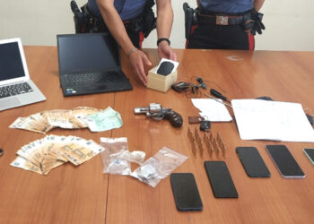 I mbyllur në qendër rehabilitimi, shqiptari e kishte kthyer dhomën në bazë droge, çfarë gjeti policia