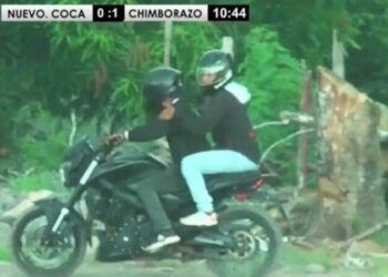 Plumba dhe ulërima/ Tronditet Ekuadori, vrasësi ndjek “prenë” në fushën e blertë dhe… (VIDEO)