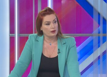 TikTok-u nën masa të rrepta në Shqipëri, AMA po fshin përmbajtjet e rënda