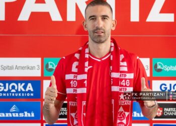 Partizani përforcon mbrojtjen, zyrtarizon ish-mbrojtësin e Tiranës