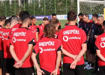 “Shkërmoqet” mbrojtja e Europianit, ja dy variantet e Silvinjos për ndeshjet e shtatorit