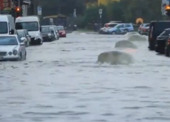 Moti i keq shkakton probleme në Itali, rrugët kthehen në lumenjë