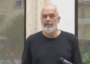 Siguria në shkolla, Rama paralajmëron ndryshimet në 2025-ën! Ja risitë me rëndësi