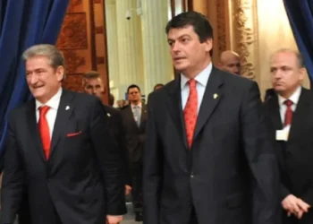 “Opozita… e vdekur politikisht!”/ Bamir Topi zbulon si e paralajmëroi Berishën në vitin 2008: I thashë mos prano marrëveshjen!
