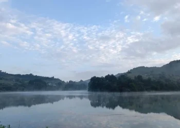 Bien temperaturat, në mesditë priten reshje shiu! Parashikimi i motit për këtë të mërkurë
