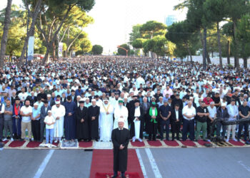 Shteti bektashi nxit ‘përplasjen’ e parë fetare, KMSH: Vetëm ne e përfaqësojmë Islamin ‘zyrtar’