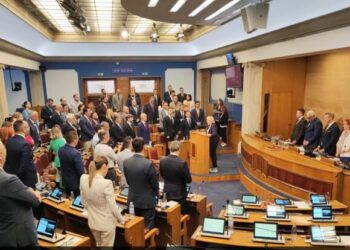 Tensione në Mal të Zi/ Partitë pro-ruse duan ndryshimin e Kushtetutës, akuzat e opozitës